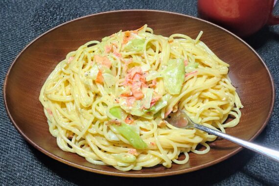 キャベツと小海老のパスタ🍝味付けを和風にしても洋風にしても美味しくなる組み合わせ