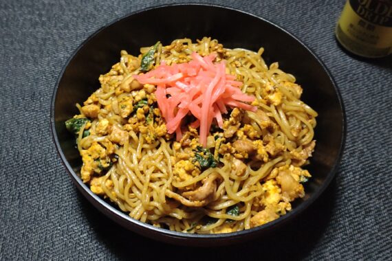 鶏と卵、どっちもペロリと平らげる🤤