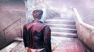 ミリ単位の横歩きで立ち位置を微調整する。難易度イージーなので撃たれても即ゲームオーバーにはならないのがせめてもの救いです。ノーマル＆ハードだと撃たれるとすぐに死んじゃうのがツラい…