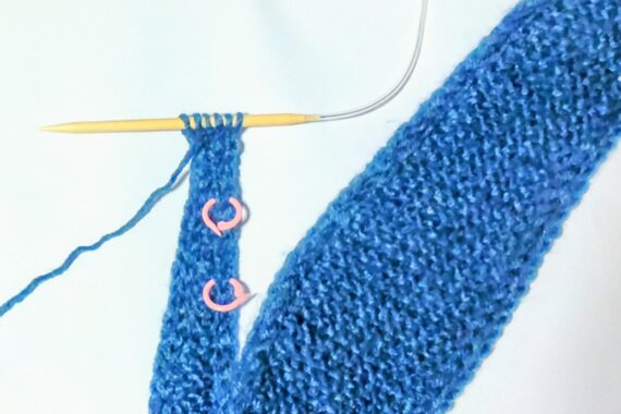 一番太い部分は10段編んでみた。他はすべて5段ごとに減らし目をして、6目になるまで編みますよ〜