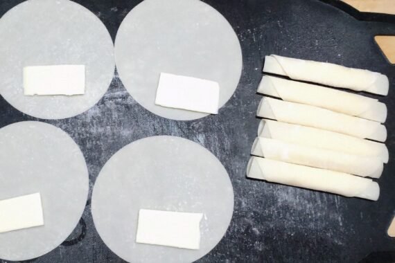 ベーコンやハムを巻くと太くなりすぎる。チーズだけでOKですよ🧀