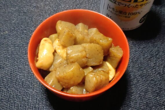 コンニャクはプリプリの歯応えがええんじゃろがい！薄く切ったらもったいなか〜