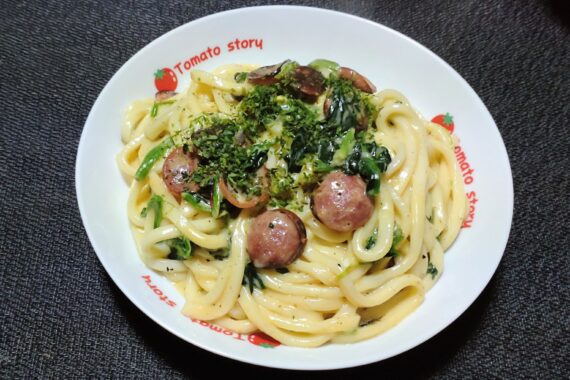 冷凍ホウレン草をファミマでつい買ってしまう。便利すぎる♡