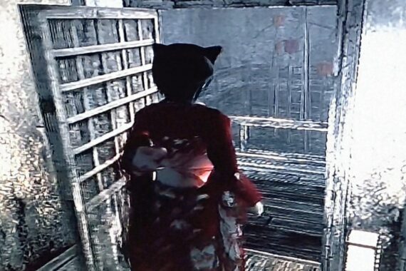 赤い着物と黒い猫耳がバッチリハマってるね！…赤いセーターに黒い猫耳ニット帽…これや！！