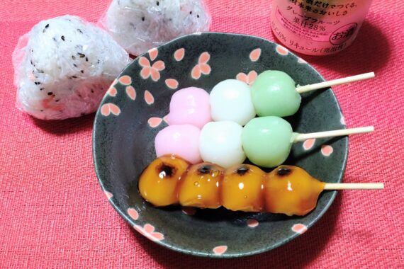 常温で放置したものより冷蔵庫で冷やした団子が好みです🤤