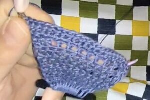 編地が扇形に広がっていく