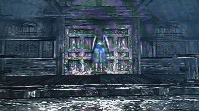 怜ちゃんを先導するかのように扉の先へ進んでいく『刺青の巫女』